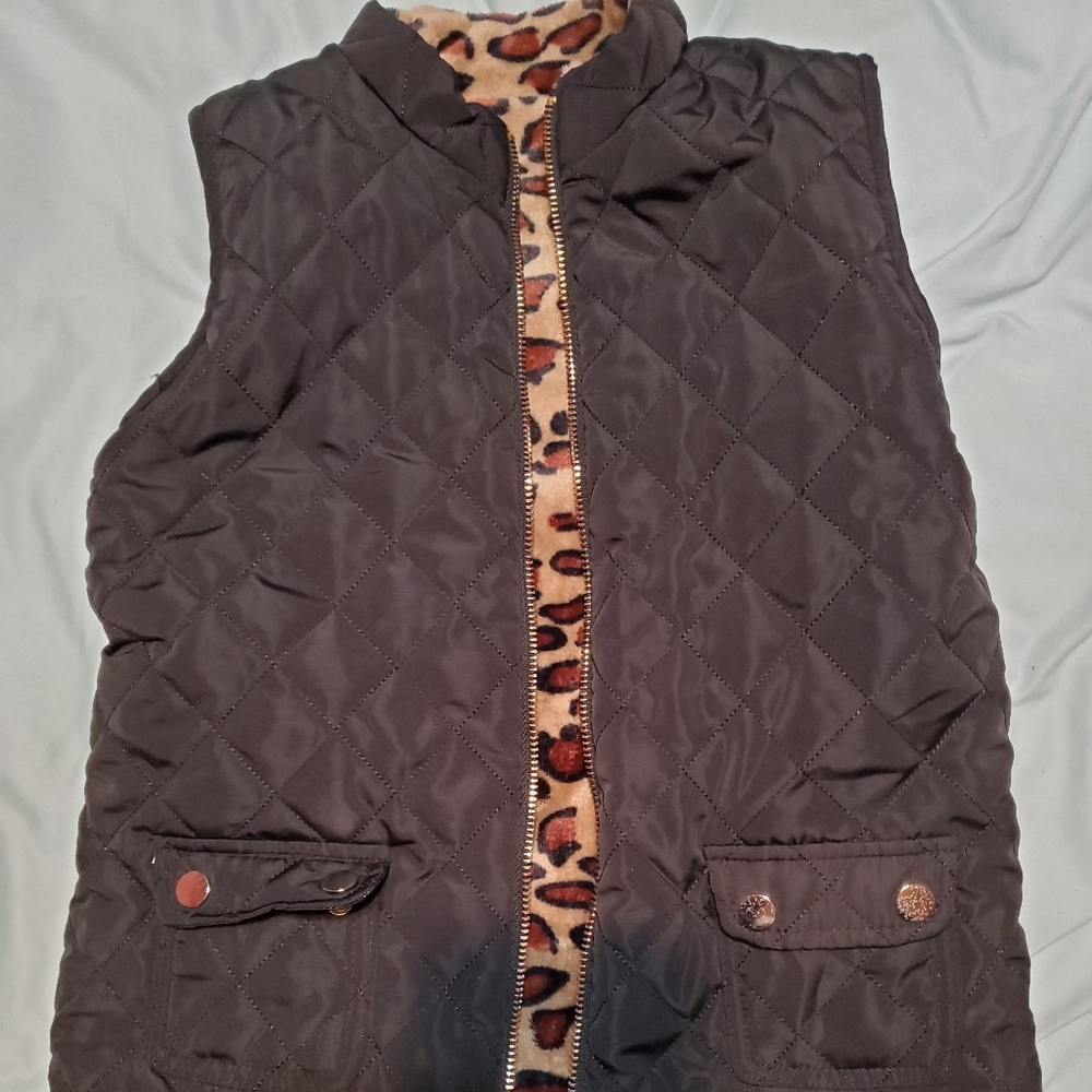 Reversible vest